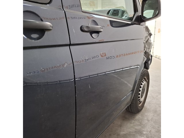 Schade auto, volkswagen, transporter - afbeelding 43 van  47