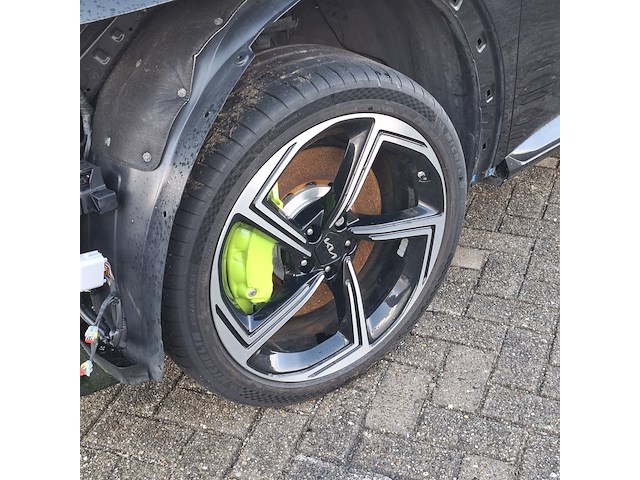 Schadeauto, kia, ev6 - afbeelding 2 van  45