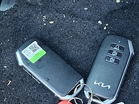 Schadeauto, kia, ev6 - afbeelding 7 van  45