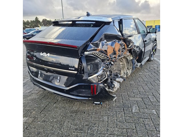 Schadeauto, kia, ev6 - afbeelding 42 van  45