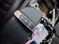 Schadeauto, porsche, panamera 4 e-hybrid - afbeelding 16 van  52