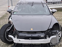 Schadeauto, porsche, panamera 4 e-hybrid - afbeelding 12 van  52