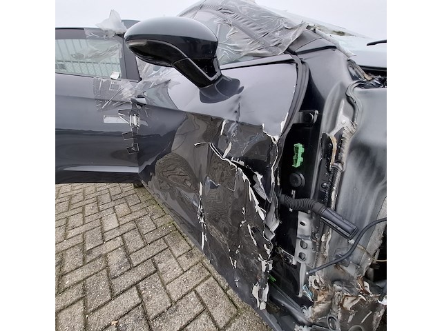 Schadeauto, porsche, panamera 4 e-hybrid - afbeelding 27 van  52