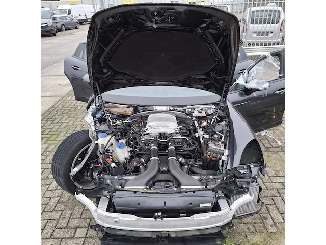 Schadeauto, porsche, panamera 4 e-hybrid - afbeelding 30 van  52