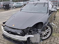 Schadeauto, porsche, panamera 4 e-hybrid - afbeelding 47 van  52