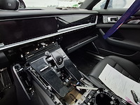 Schadeauto, porsche, panamera 4 e-hybrid - afbeelding 15 van  52