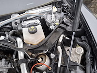 Schadeauto, porsche, panamera 4 e-hybrid - afbeelding 32 van  52