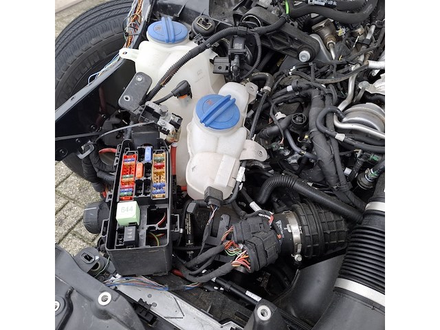 Schadeauto, porsche, panamera 4 e-hybrid - afbeelding 36 van  52