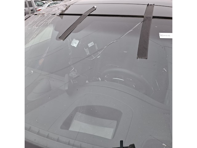 Schadeauto, porsche, panamera 4 e-hybrid - afbeelding 43 van  52