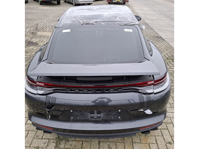 Schadeauto, porsche, panamera 4 e-hybrid - afbeelding 50 van  52