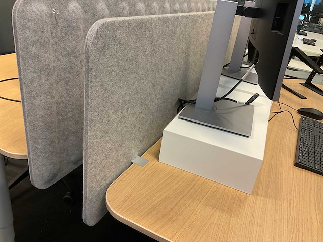 Schaffenburg bureau, bureaustoel en ladeblok - afbeelding 8 van  12