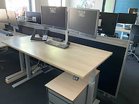 Schaffenburg bureau met monitoren - afbeelding 1 van  13