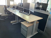 Schaffenburg bureau met monitoren - afbeelding 6 van  13