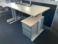 Schaffenburg bureau met monitoren - afbeelding 9 van  13