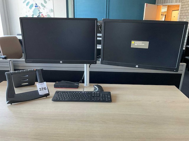 Schaffenburg bureau met monitoren - afbeelding 11 van  13