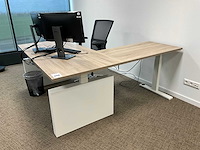 Schaffenburg hoekbureau - afbeelding 1 van  6