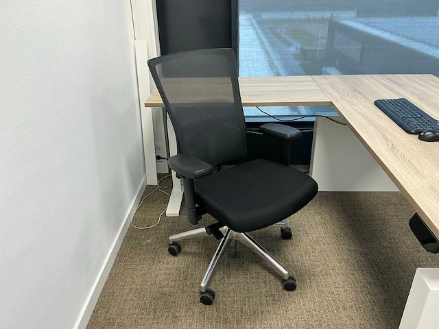 Schaffenburg hoekbureau - afbeelding 2 van  5