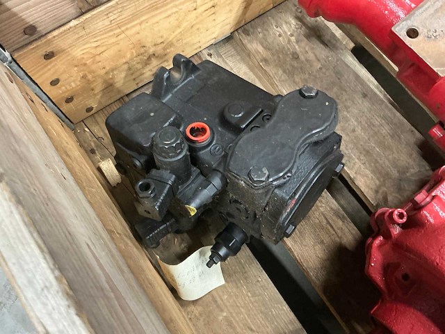 Schäffer achteras 070-650-019, hydrauliek pomp 3x - afbeelding 1 van  7