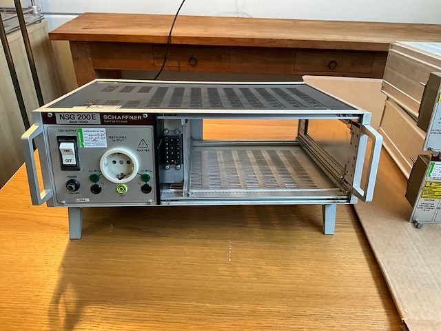 Schaffner nsg200e eft en surge meetset - afbeelding 3 van  10