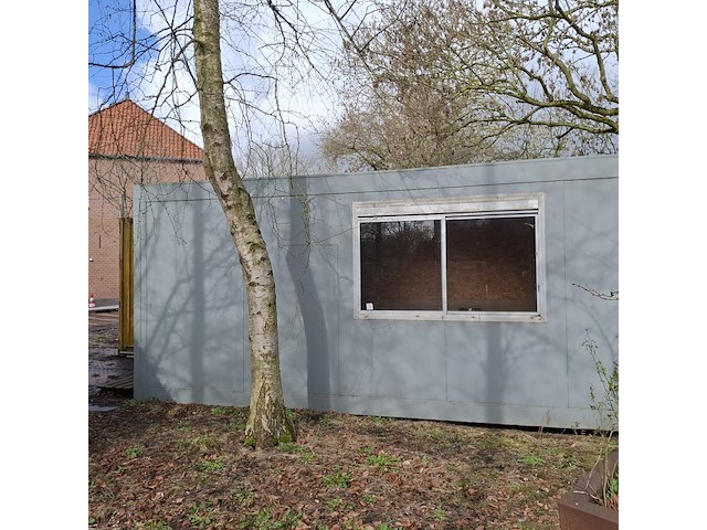 Schaftkeet met inhoud - afbeelding 4 van  11