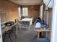 Schaftkeet met inhoud - afbeelding 10 van  11