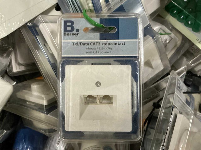 Schakel en instalatiemateriaal - afbeelding 3 van  9