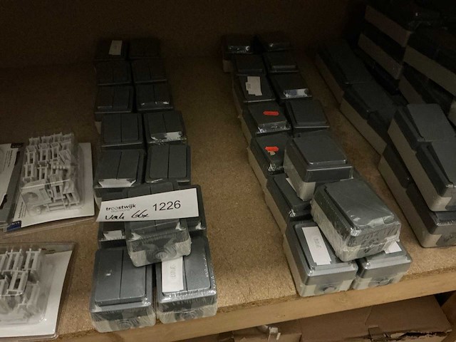 Schakelaars divers (66x) - afbeelding 4 van  5