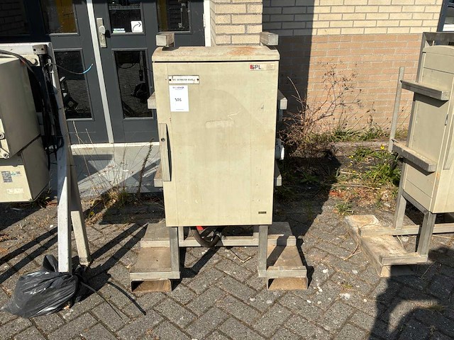 Schakelkast - afbeelding 1 van  7