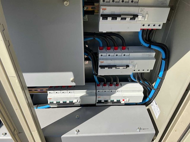 Schakelkast - afbeelding 6 van  7