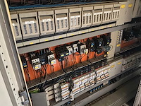 Schakelkasten opstelling in zeecontainer - afbeelding 2 van  7