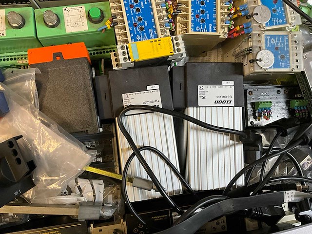 Schakelmateriaal en divers - afbeelding 5 van  7