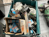 Schakelmateriaal & lichtbronnen - afbeelding 2 van  3