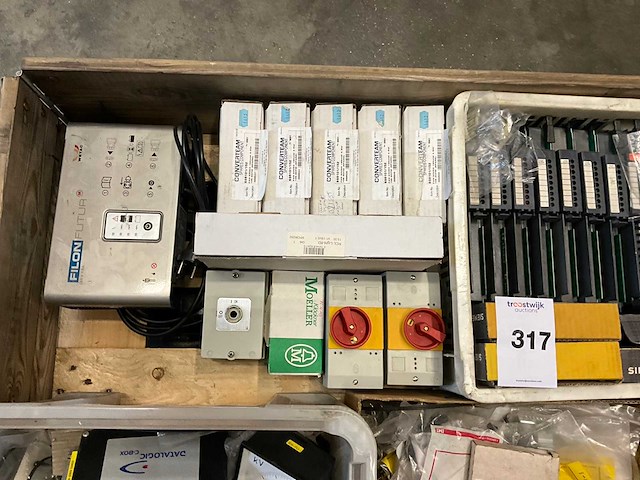 Schakelmateriaal - afbeelding 6 van  6