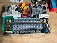 Schakelmateriaal