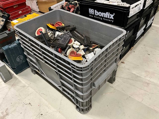 Schakelmateriaal - afbeelding 8 van  9