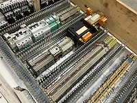 Schakelmateriaal - afbeelding 5 van  9