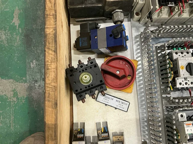 Schakelmateriaal - afbeelding 8 van  9