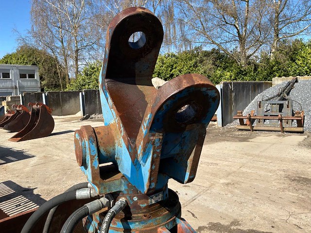 Schalengrijper 1m3 met schrappers - afbeelding 8 van  9