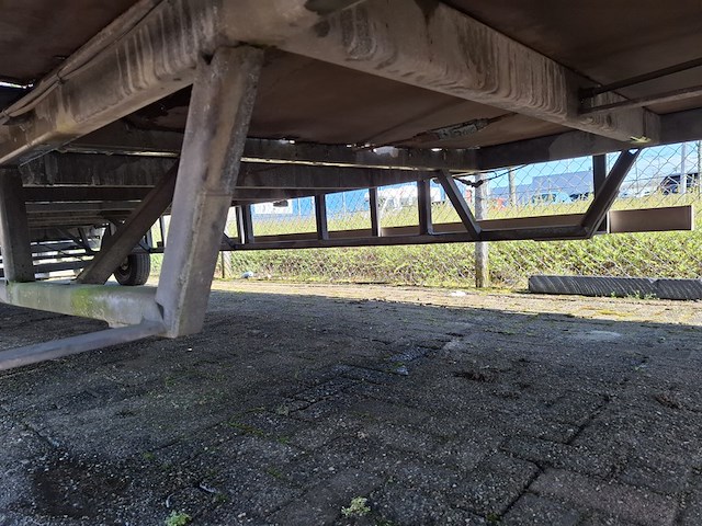 Schamelaanhanger titan jelsum, vw2000, bouwjaar 1999 - afbeelding 3 van  18