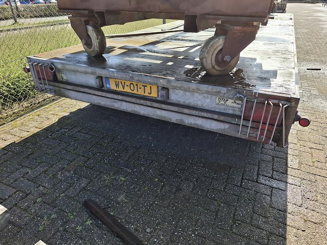 Schamelaanhanger titan jelsum, vw2000, bouwjaar 1999 - afbeelding 10 van  18