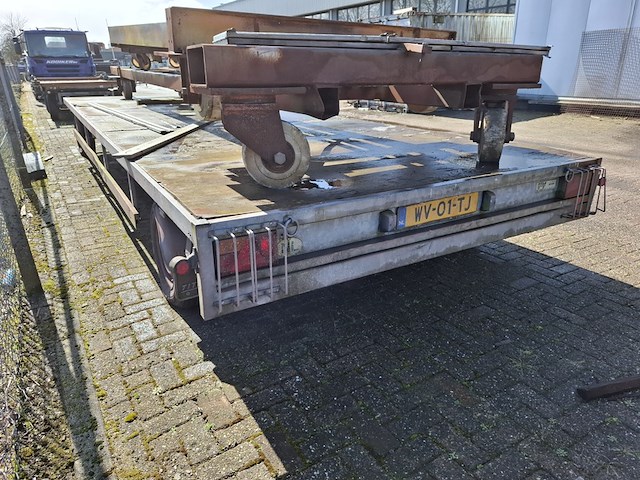 Schamelaanhanger titan jelsum, vw2000, bouwjaar 1999 - afbeelding 13 van  18