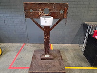 Schandpaal hout - afbeelding 1 van  1