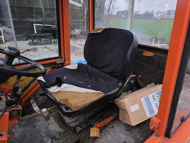 Schanzlin 202 hydromatic tweewielaangedreven landbouwtractor - afbeelding 6 van  25