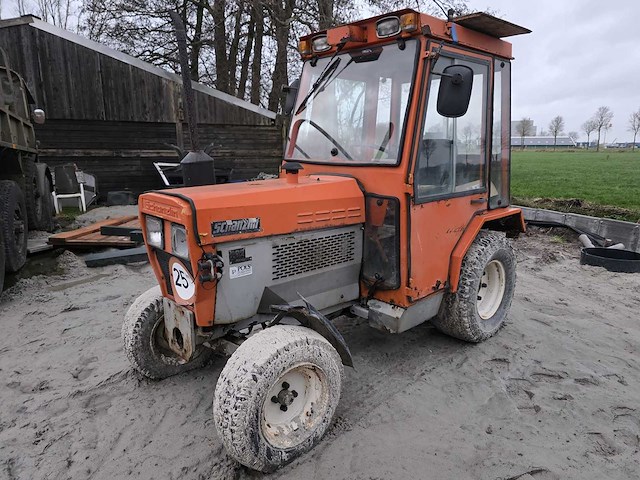 Schanzlin 202 hydromatic tweewielaangedreven landbouwtractor - afbeelding 1 van  25