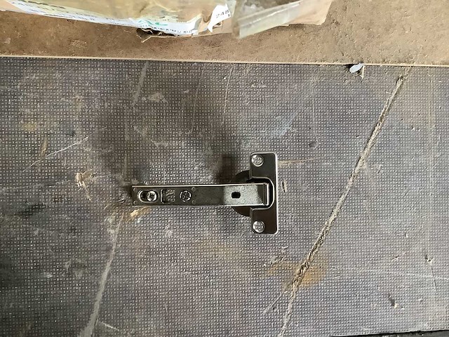 Scharnieren - lama (250x) - afbeelding 1 van  4