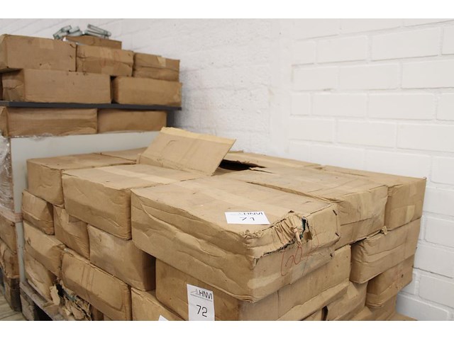 Scharnieren d'elite met afmeting 3.5 x 3.5 inch. 9 dozen a 60 sets. totaal 540 sets. - afbeelding 3 van  3