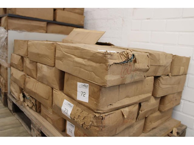 Scharnieren d'elite met afmeting 3.5 x 3.5 inch. 9 dozen a 60 sets. totaal 540 sets. - afbeelding 2 van  2