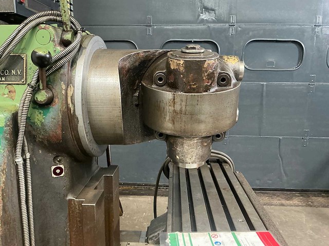 Schaublin - 53 - universal milling machine - afbeelding 4 van  8