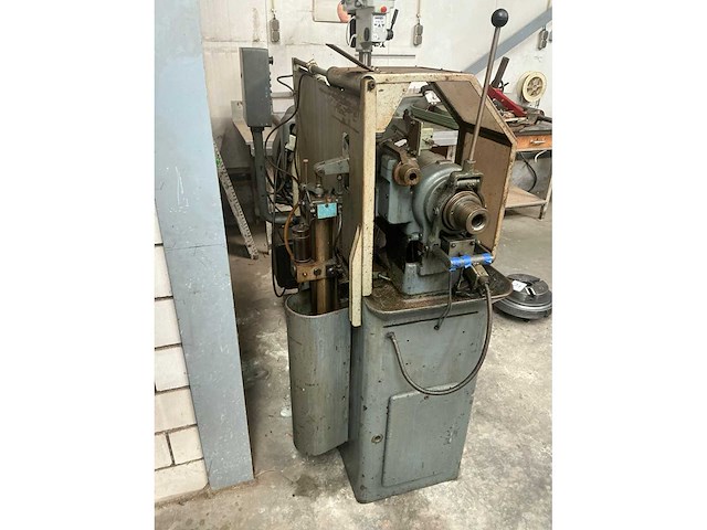 Schaublin 120hydropneumatic parallel draaibank - afbeelding 14 van  14