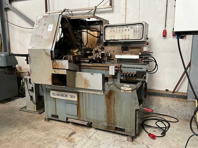 Schaublin 123 revolver draaiautomaat - afbeelding 1 van  14